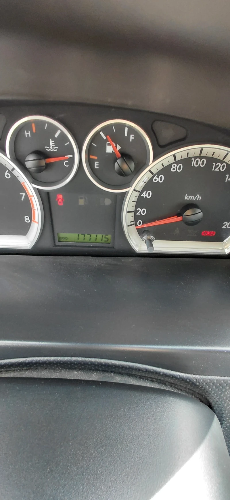 Chevrolet Aveo, снимка 8 - Автомобили и джипове - 52032141