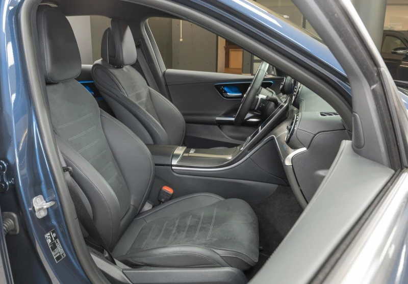 Mercedes-Benz C 220 d* AMG* CAM* DISTR* MULTIBEAM* , снимка 13 - Автомобили и джипове - 52065923