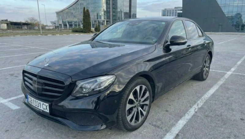 Mercedes-Benz E 400 4MATIC EXCLUSIVE BUSINESS+ Night Package, снимка 2 - Автомобили и джипове - 53148617