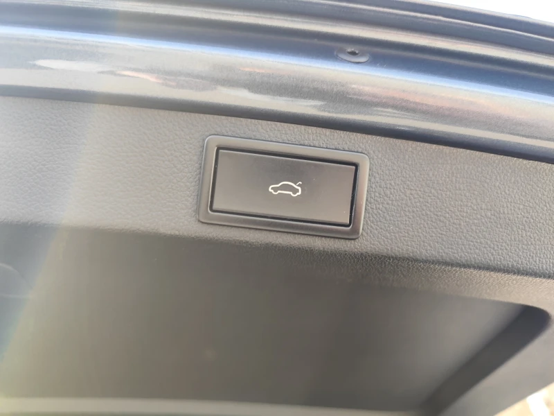 Skoda Octavia SCOUT 2.0TDi* 4X4* АВТОМАТИК* MMI* ПОДГРЕВ, снимка 14 - Автомобили и джипове - 53533215