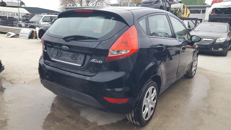 Ford Fiesta 1.4 TDCI 3Броя, снимка 12 - Автомобили и джипове - 24867049