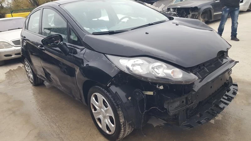 Ford Fiesta 1.4 TDCI 3Броя, снимка 10 - Автомобили и джипове - 24867049