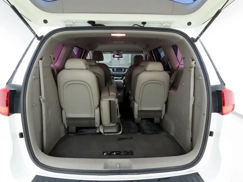 Kia Carnival 11-SEATER DELUXE, снимка 5 - Автомобили и джипове - 55100206