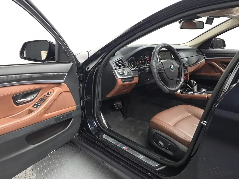 BMW 520 d-MSport xDrive - САМО 30% АВАНС, снимка 10 - Автомобили и джипове - 55740812