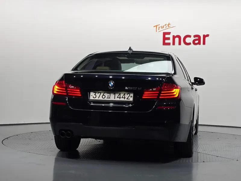 BMW 520 d-MSport xDrive - САМО 30% АВАНС, снимка 4 - Автомобили и джипове - 55740812