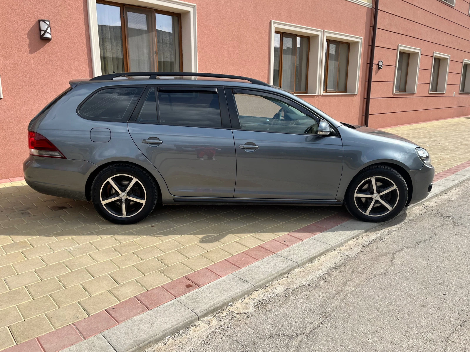 VW Golf Variant  - изображение 3