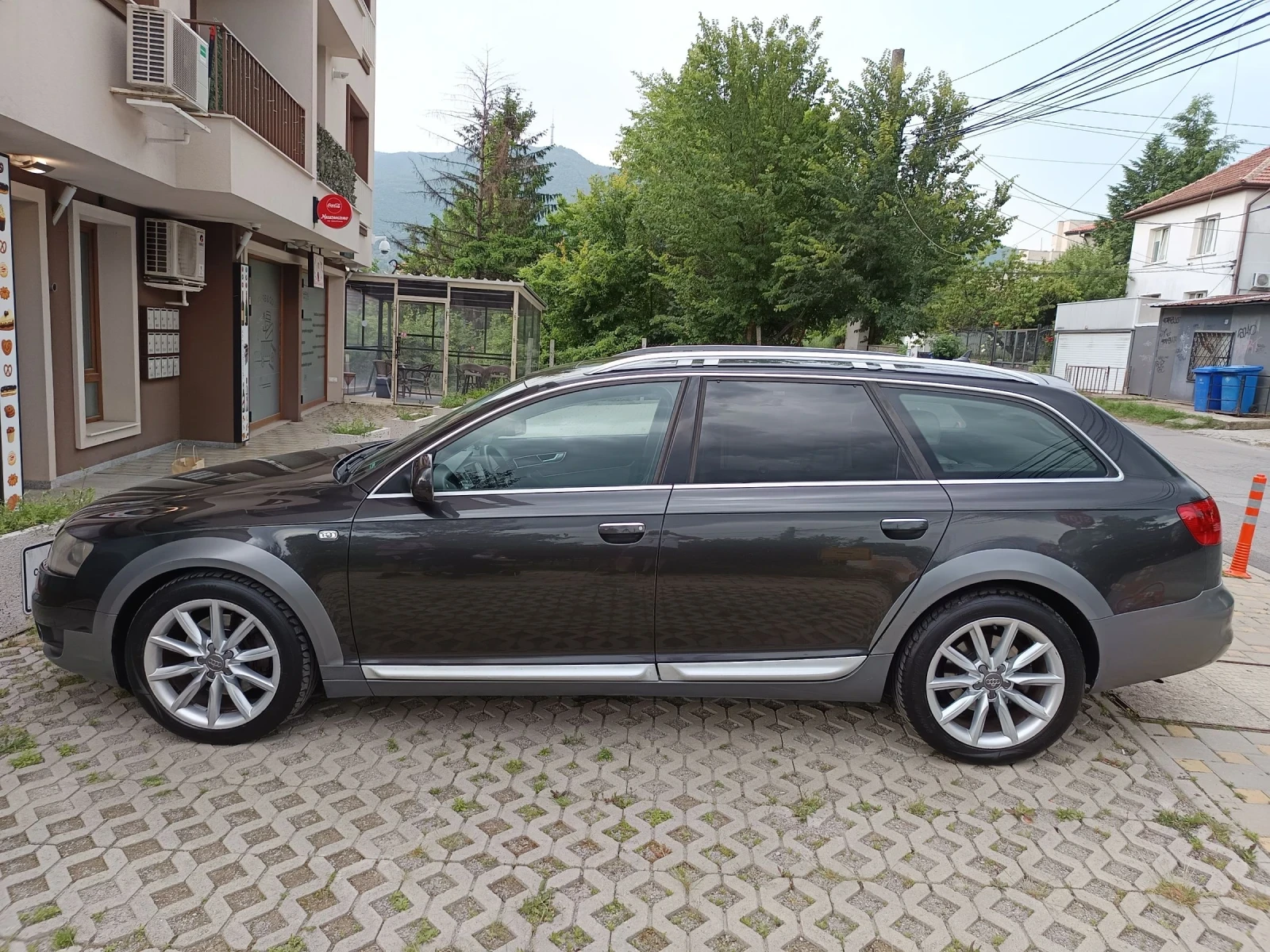 Audi A6 Allroad QUATTRO/NAVI/ПАРКТРОНИК/F1 - изображение 6