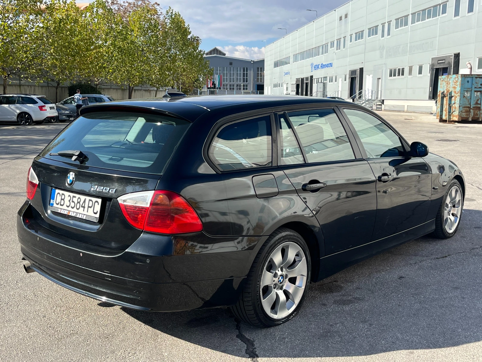 BMW 320 D 163к.с. Автоматик - изображение 4