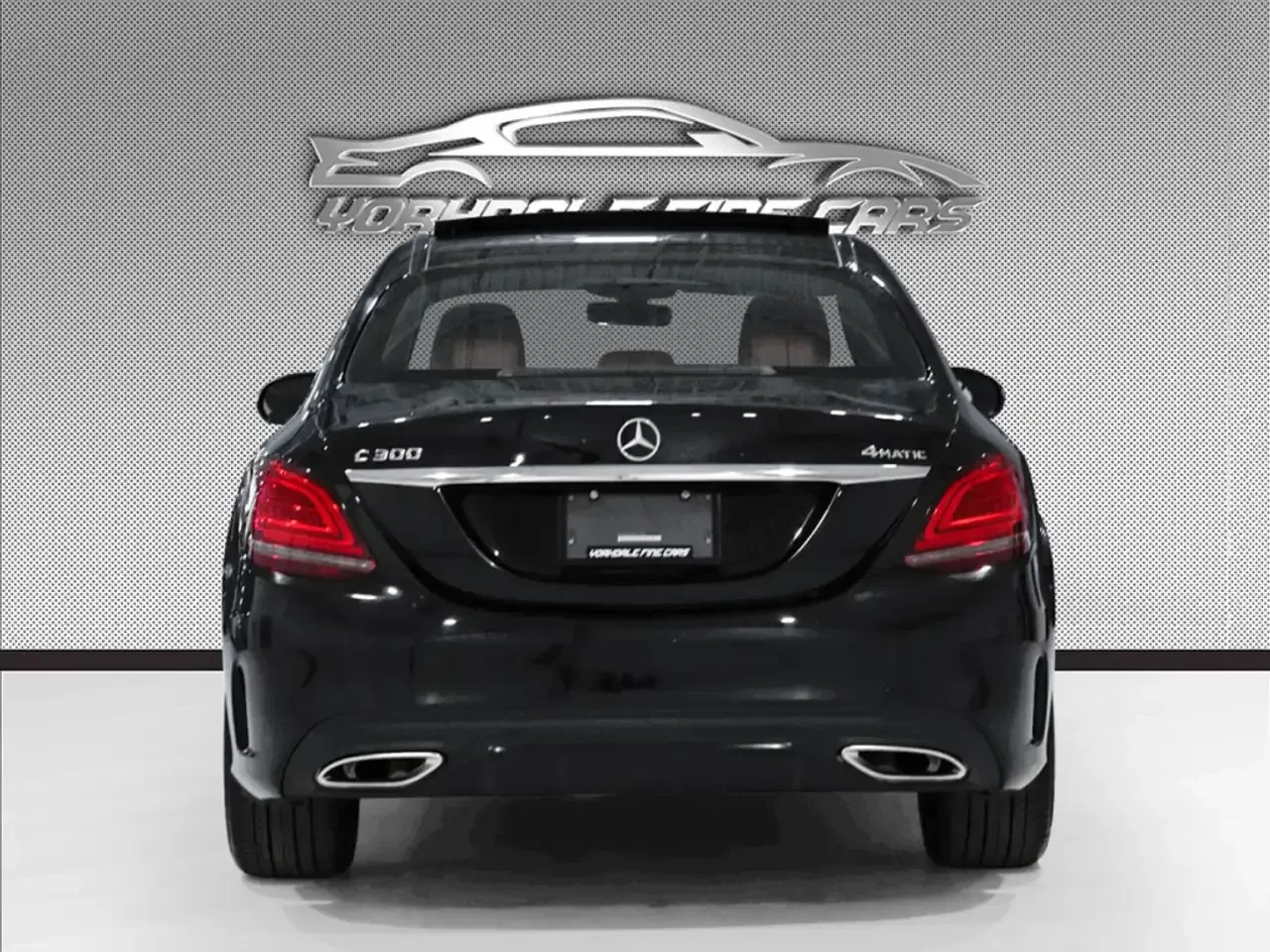 Mercedes-Benz C 300 4MATIC * AMG Line * PREMIUM PKG * NIGHT PKG * PANO - изображение 4