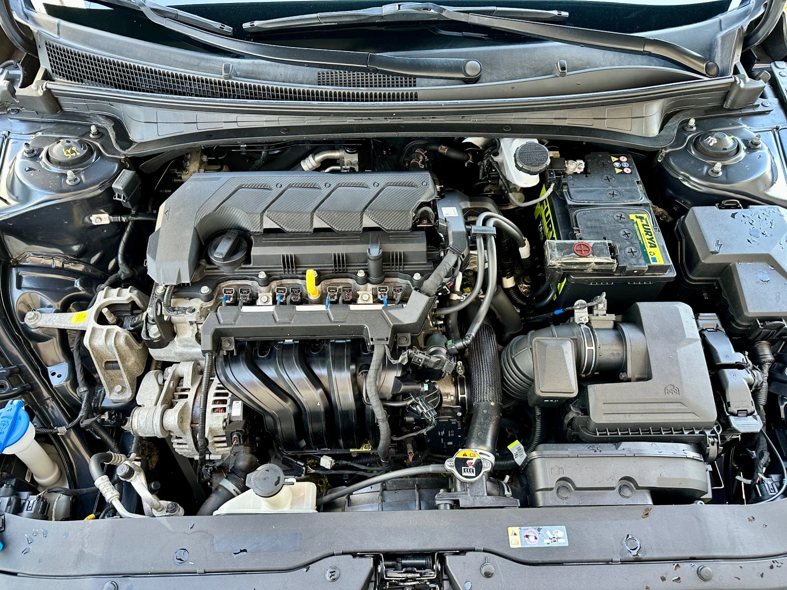 Hyundai Elantra НАЛИЧНА, 1.6 MPI, FULL MAX, INSPIRATION, Обдухване, снимка 16 - Автомобили и джипове - 53739503