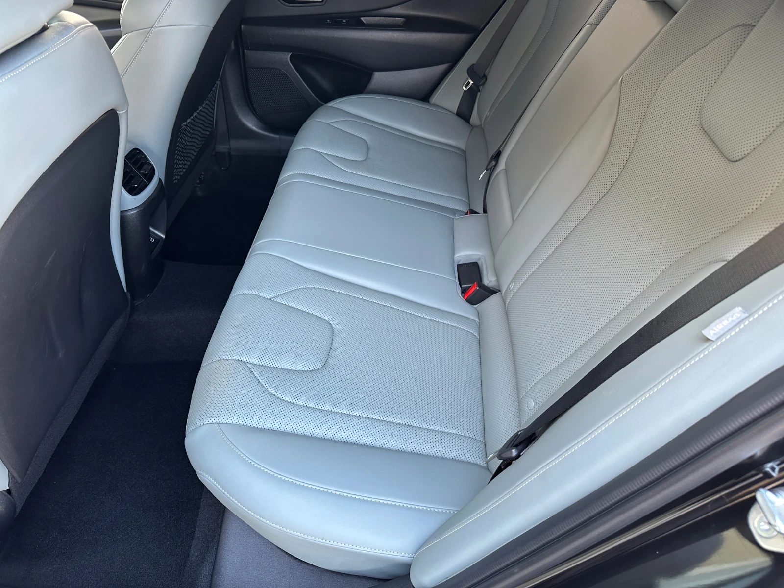 Hyundai Elantra НАЛИЧНА, 1.6 MPI, FULL MAX, INSPIRATION, Обдухване, снимка 8 - Автомобили и джипове - 53739503