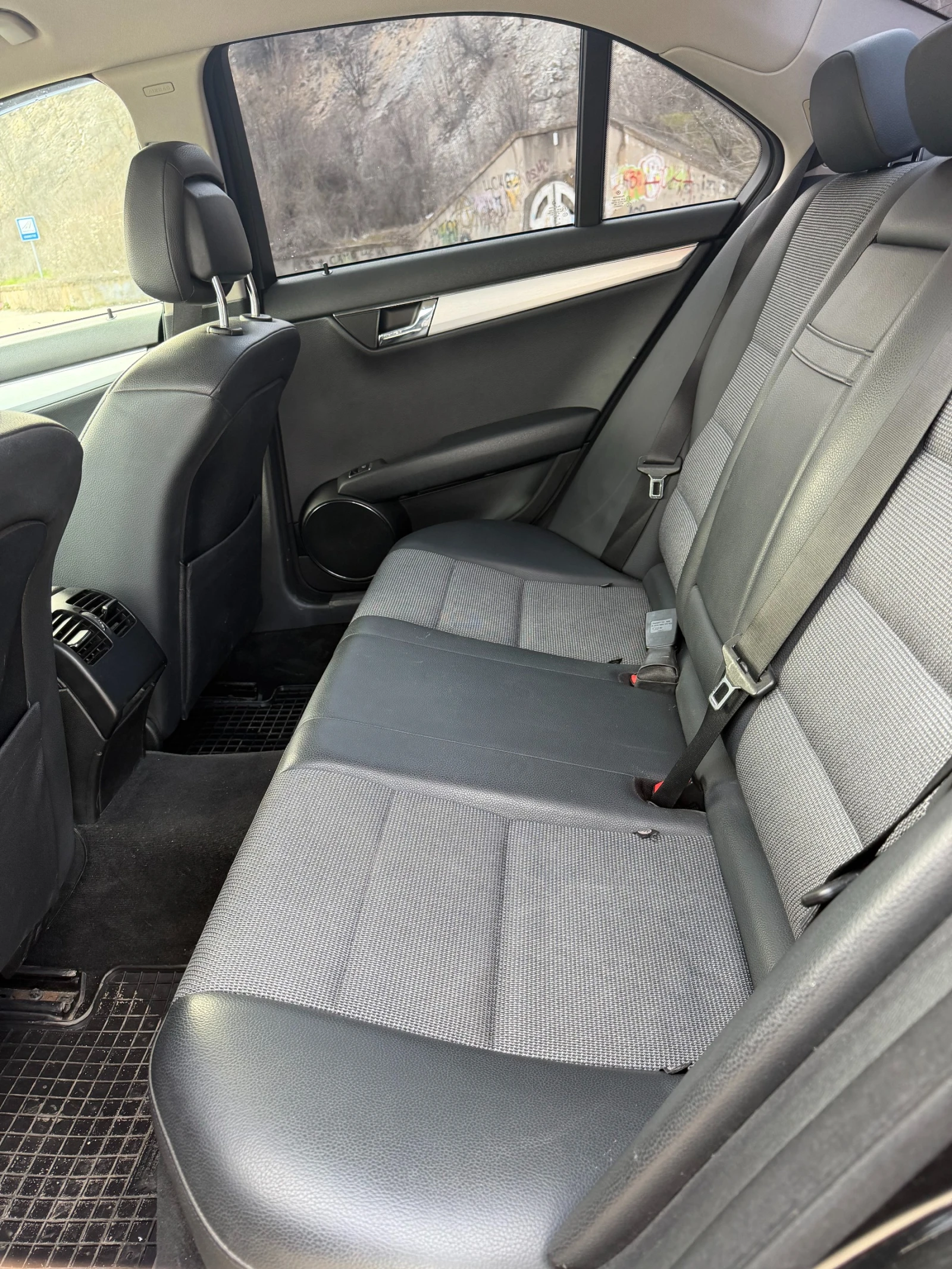 Mercedes-Benz C 220 CDI OM646, снимка 16 - Автомобили и джипове - 53905052