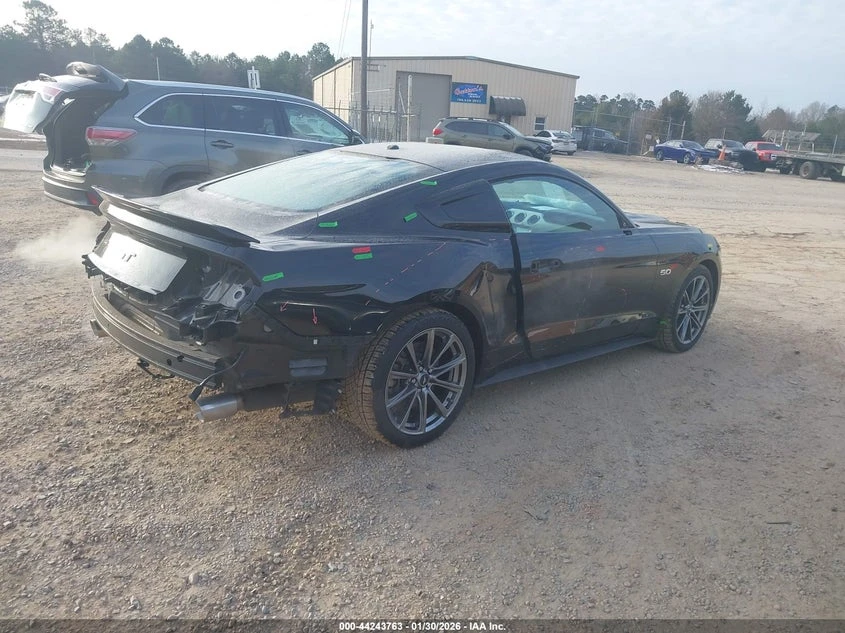 Ford Mustang Gt Premium, снимка 4 - Автомобили и джипове - 53907607