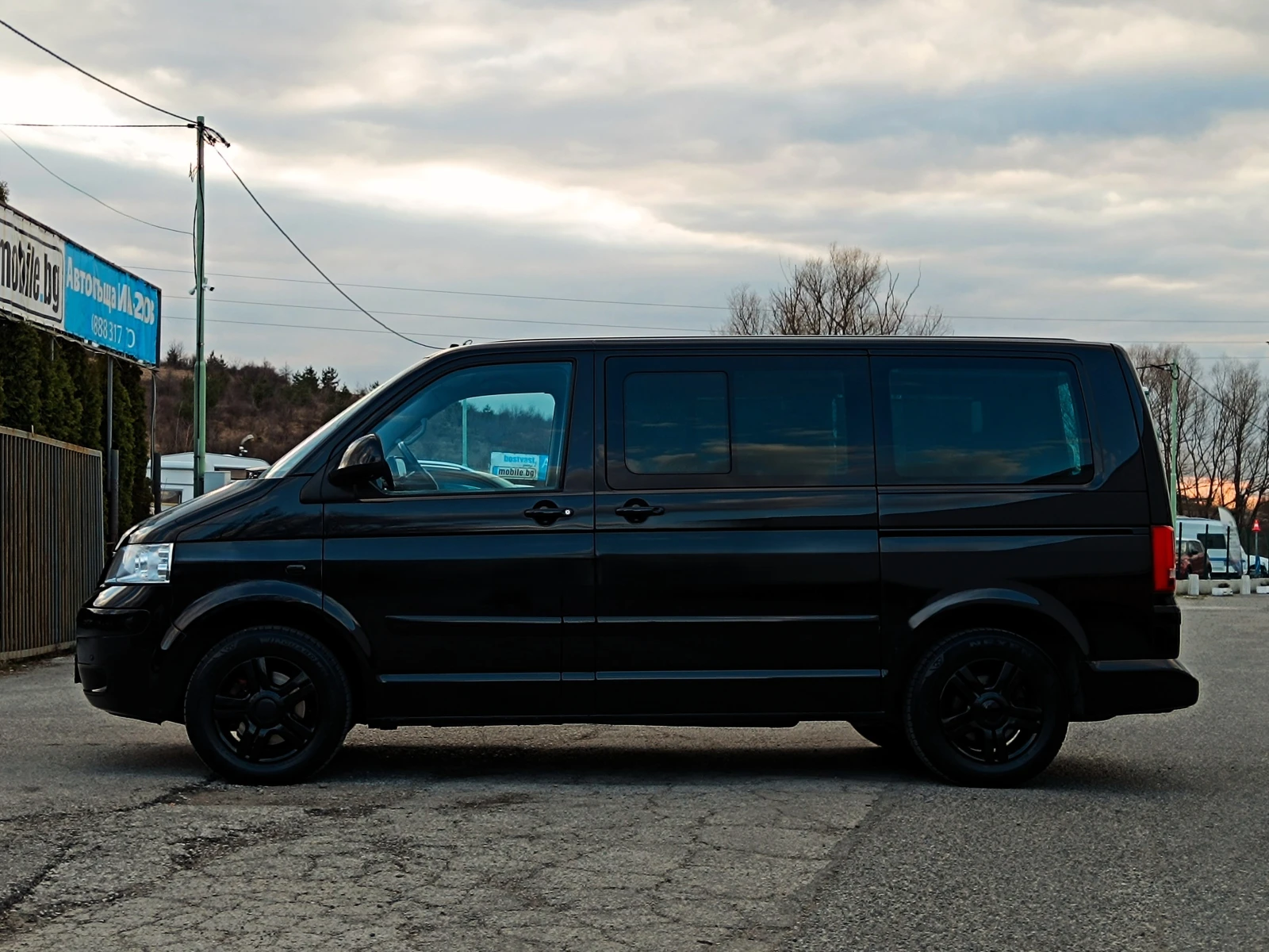 VW Multivan 2.5 TDi* Highline* АВТОМАТИК* 6+ 1* NAVI* КАМЕРА* , снимка 7 - Автомобили и джипове - 53991009