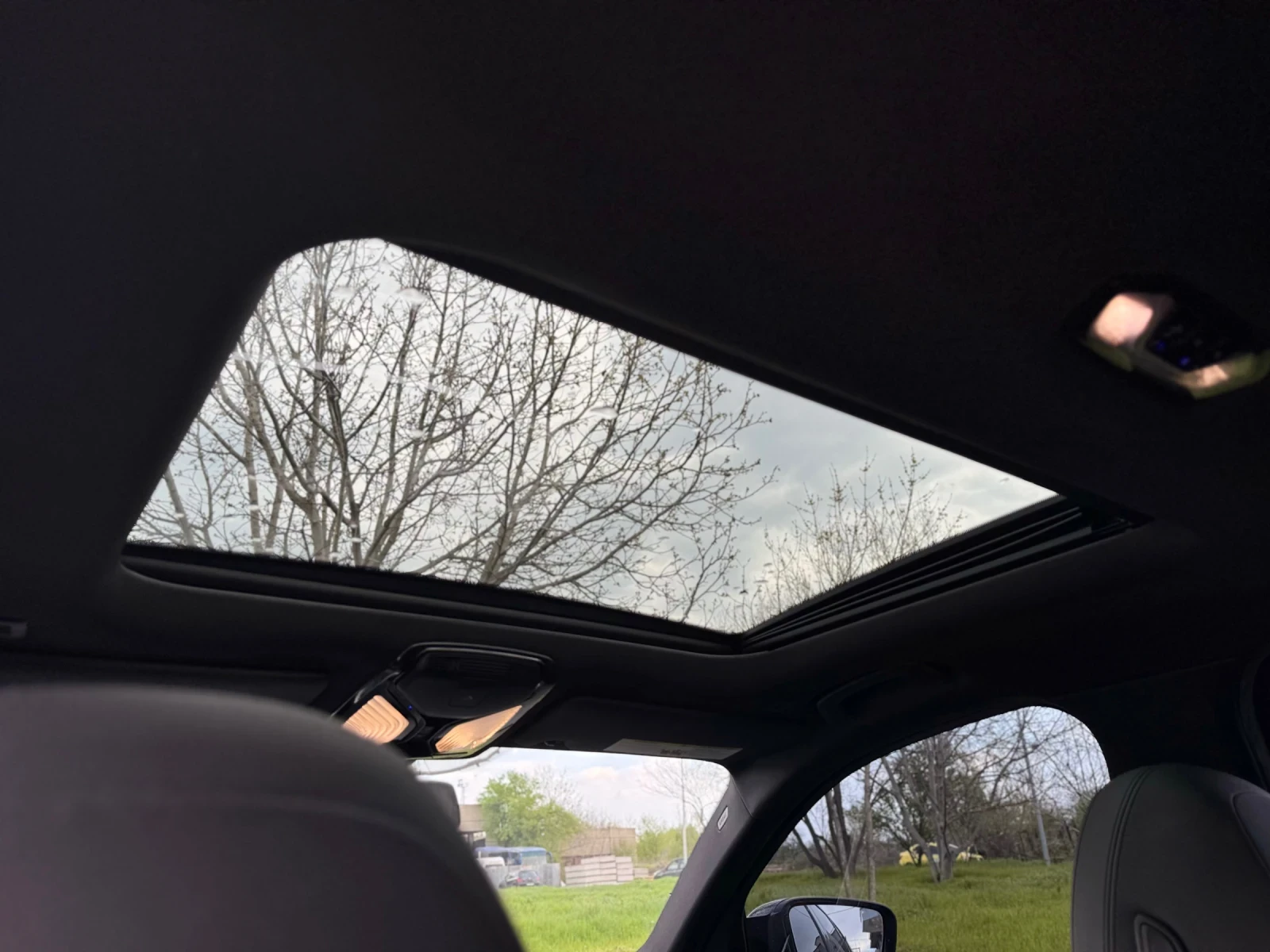 BMW 330 FULL, снимка 10 - Автомобили и джипове - 54151442