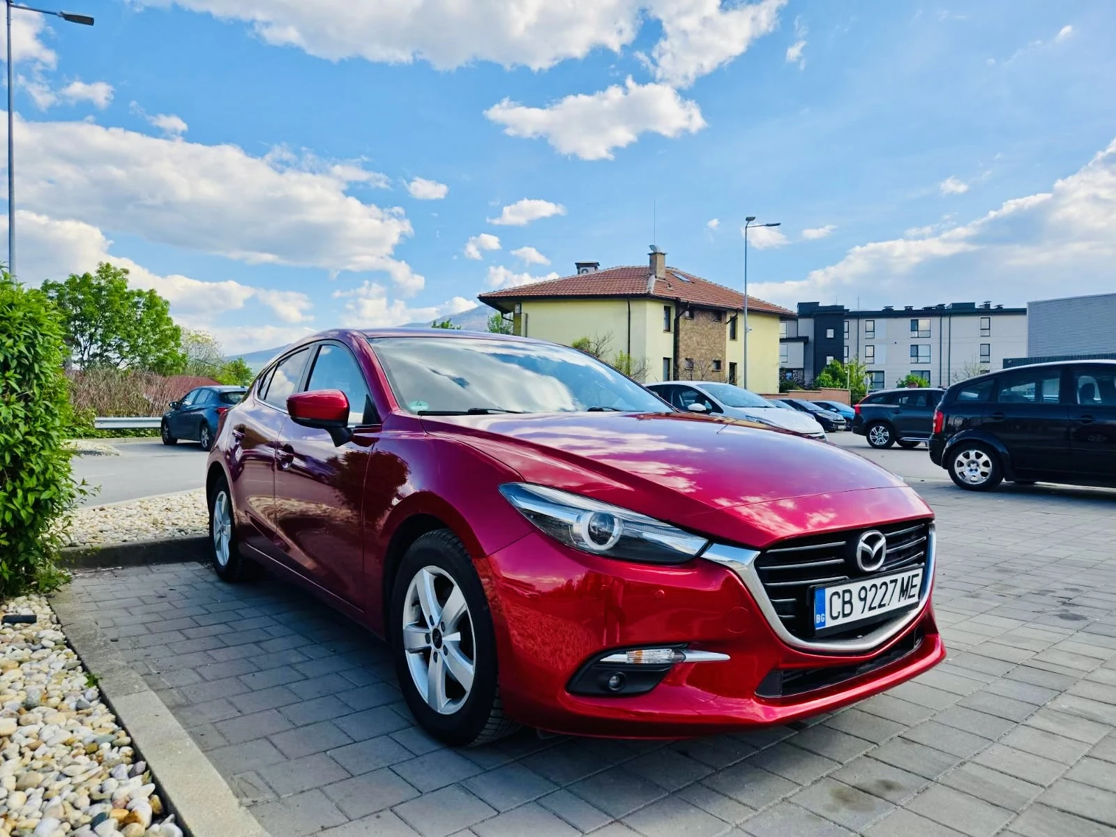 Mazda 3 ����� �������. ������� � �� ������. Bose. Head up. | Mobile.bg � ����������� 1