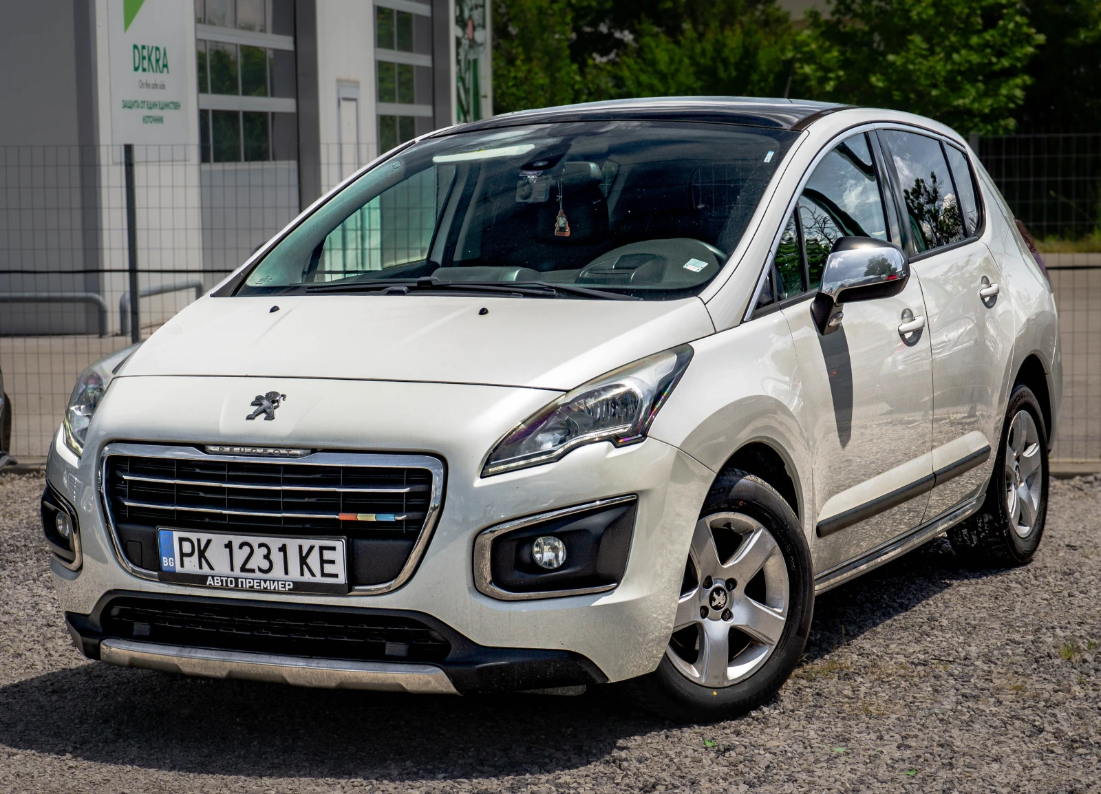 Peugeot 3008 1.6HDI-РЕАЛНИ КМ-РЕГИСТРИРАНА!