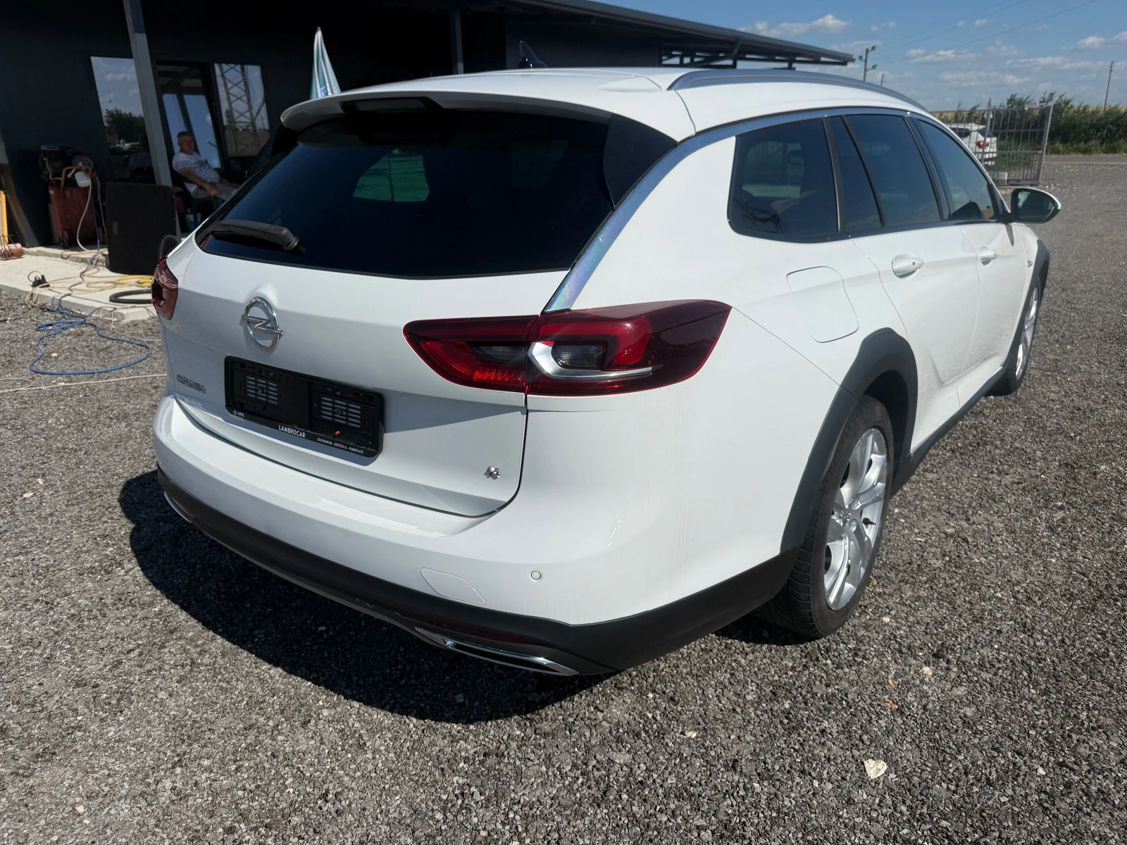 Opel Insignia Country Tourer 4x4, снимка 6 - Автомобили и джипове - 54973106