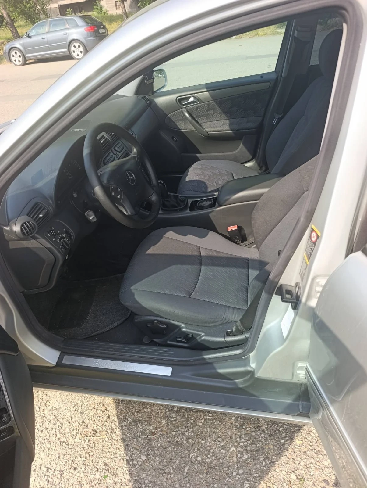 Mercedes-Benz 220, снимка 16 - Автомобили и джипове - 55366278