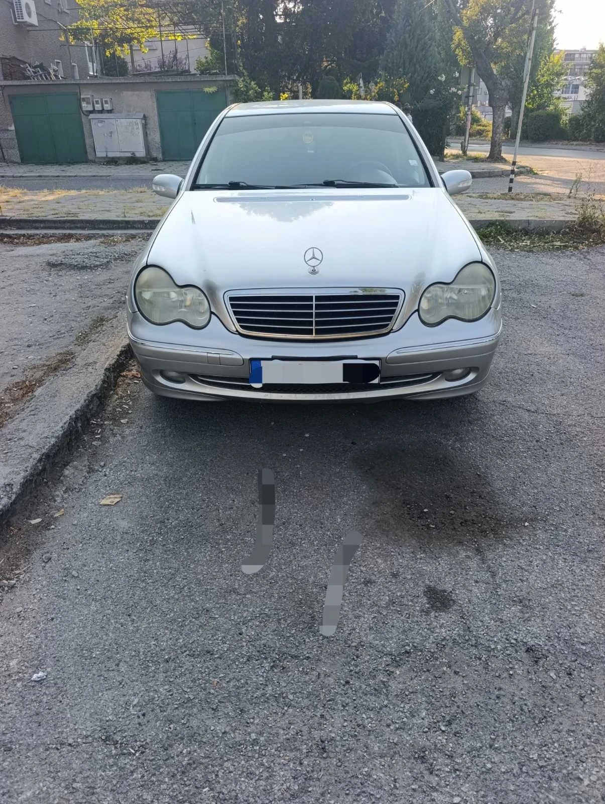Mercedes-Benz 220, снимка 2 - Автомобили и джипове - 55366278