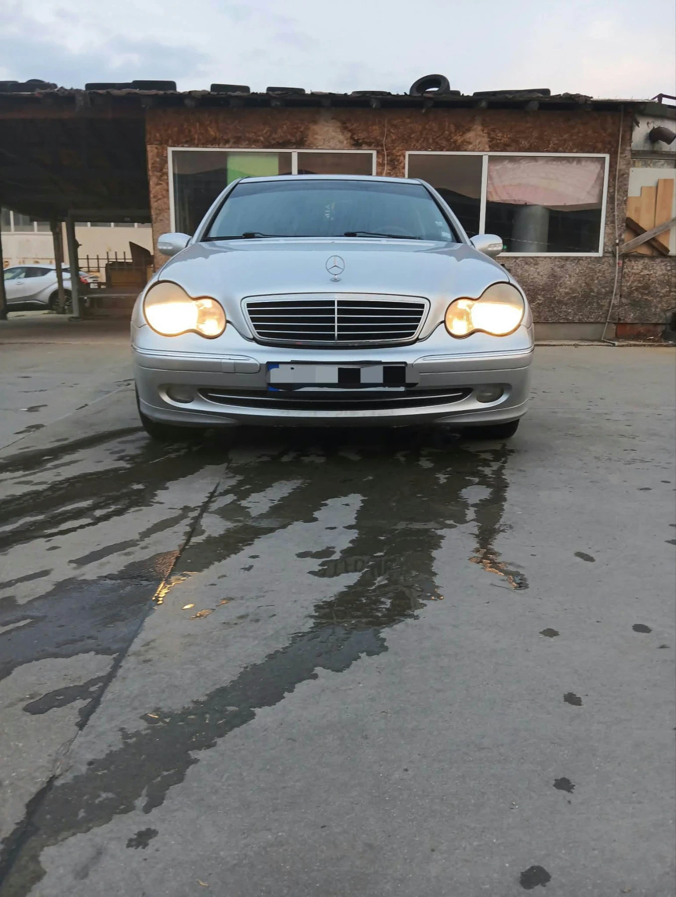Mercedes-Benz C 220