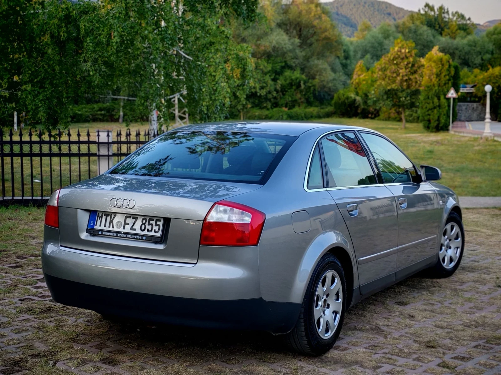 Audi A4 1.9TDI(101)* СЕДАН* 99199КМ* НОВ ВНОС* , снимка 7 - Автомобили и джипове - 55607728
