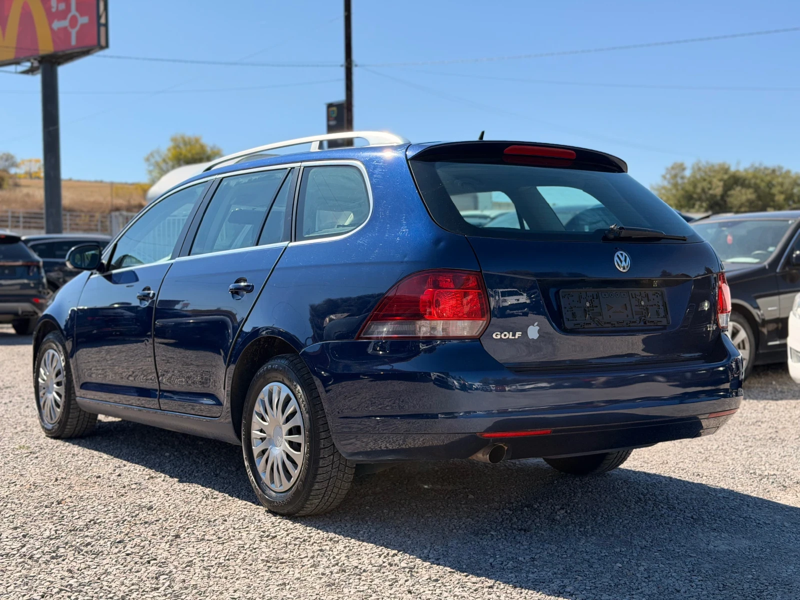 VW Golf Variant 1.6TDI / 105 /АВТОМАТИК/ DSG / LED, снимка 8 - Автомобили и джипове - 56305425