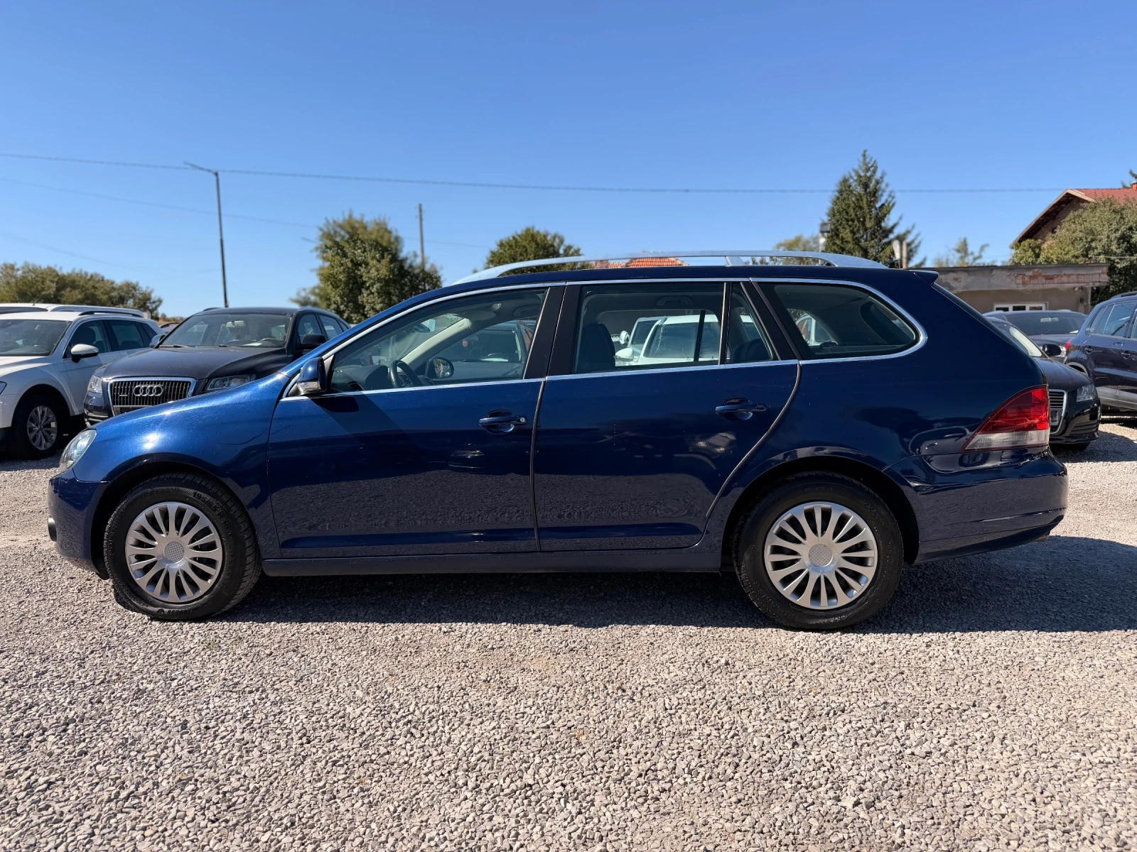 VW Golf Variant 1.6TDI / 105 /АВТОМАТИК/ DSG / LED, снимка 9 - Автомобили и джипове - 56305425