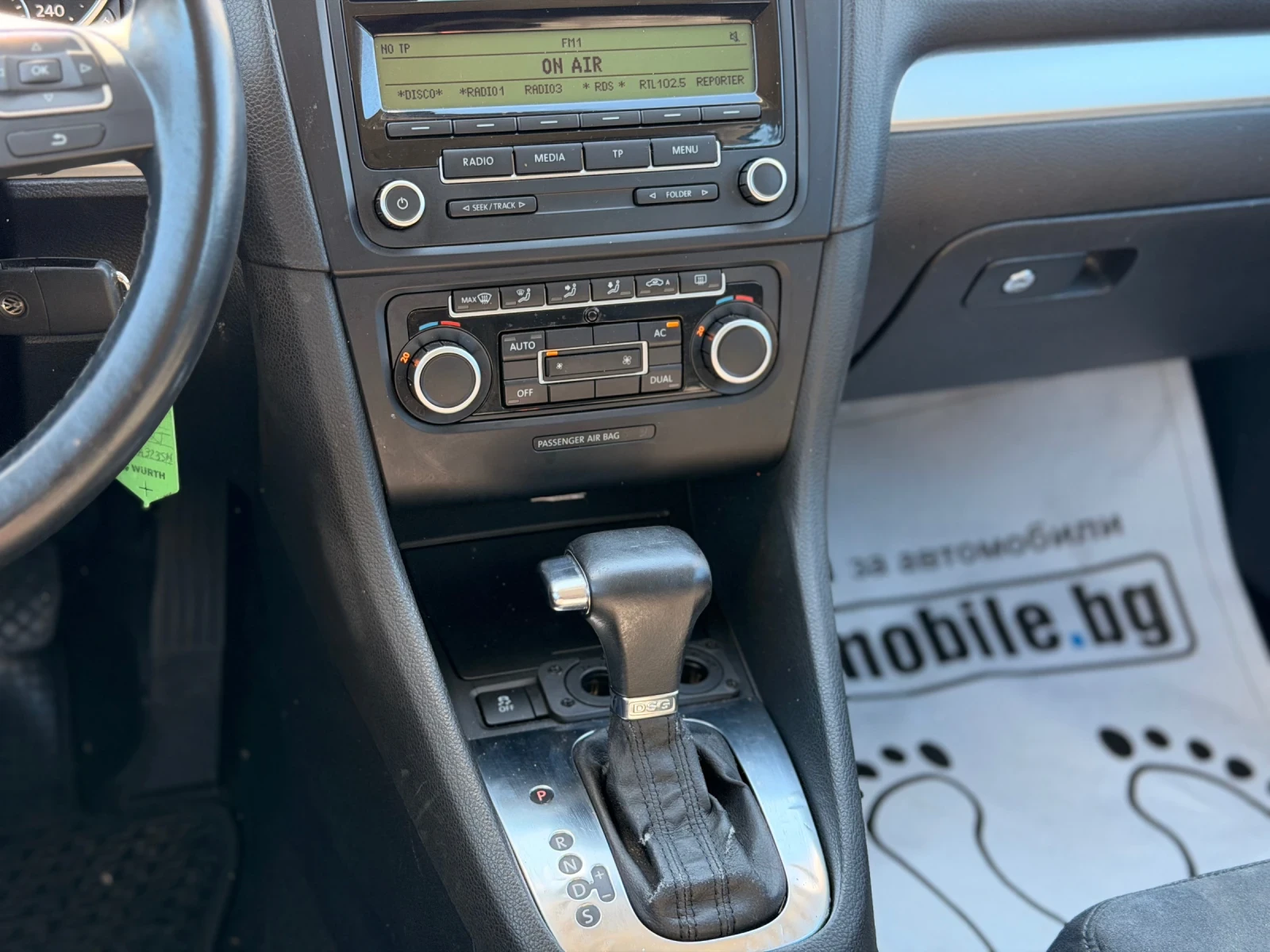 VW Golf Variant 1.6TDI / 105 /АВТОМАТИК/ DSG / LED, снимка 13 - Автомобили и джипове - 56305425