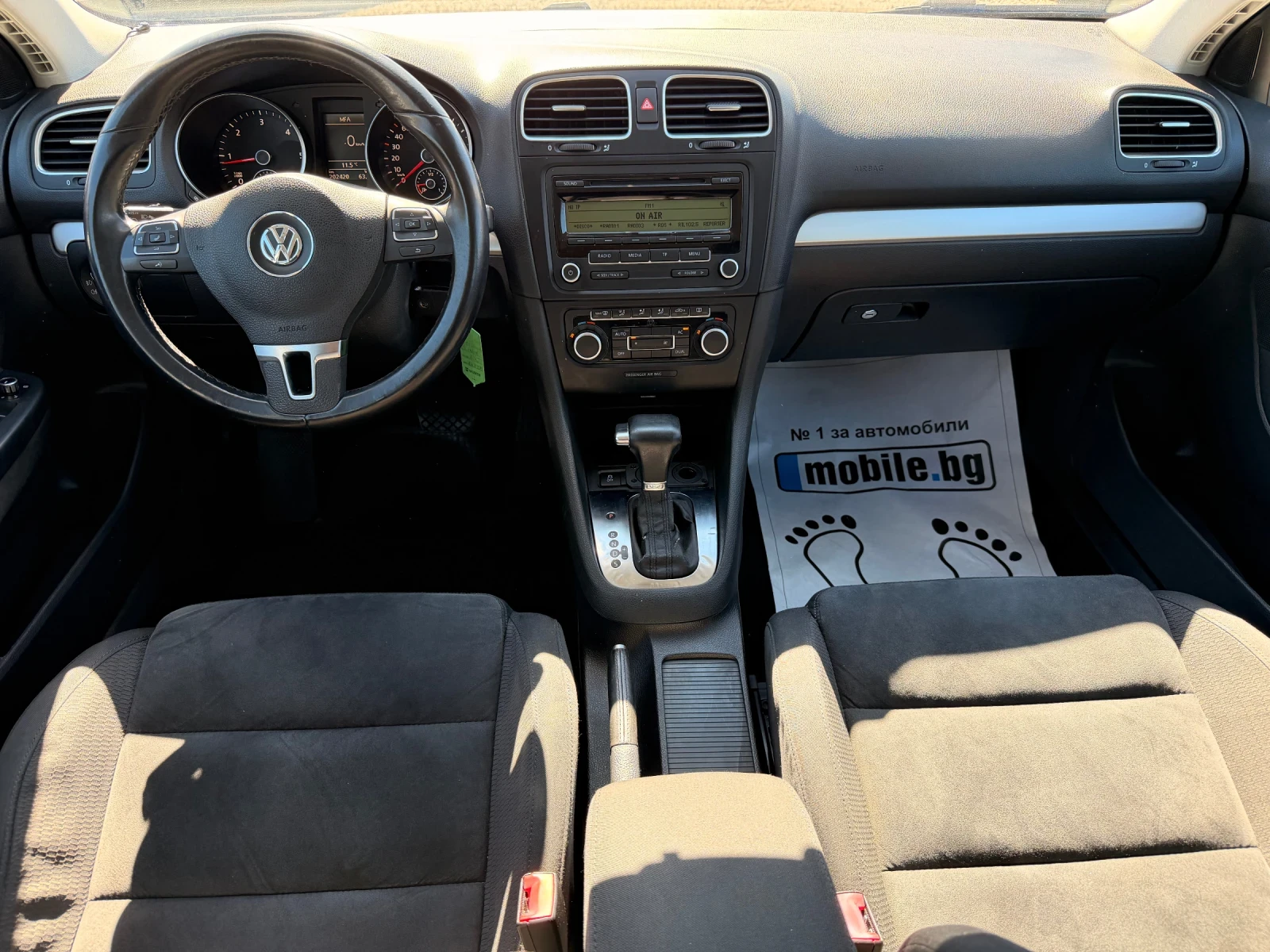 VW Golf Variant 1.6TDI / 105 /АВТОМАТИК/ DSG / LED, снимка 11 - Автомобили и джипове - 56305425