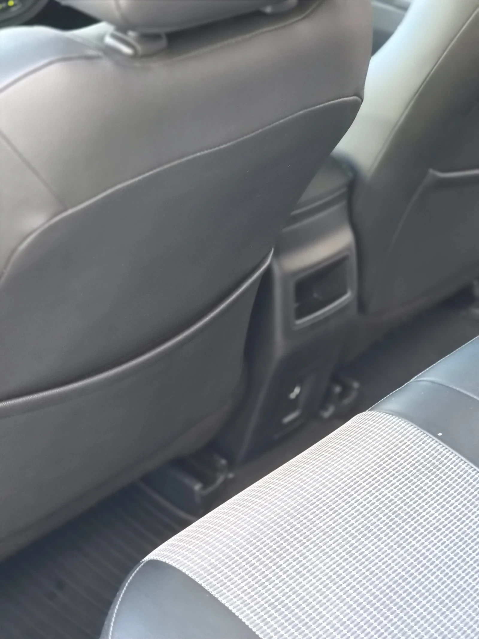 Toyota Auris, снимка 11 - Автомобили и джипове - 56447946