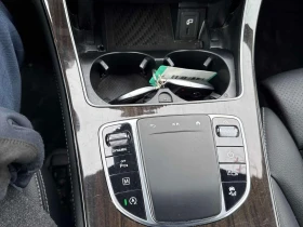 Mercedes-Benz GLC 300 CARFAX/ПАНОРАМА/360 CAM/ПОДГРЕВИ, снимка 11