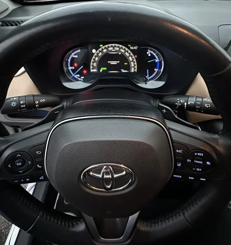 Toyota Rav4 Hybrid FULL 4x4 КАМЕРА 360 НАЛИЧЕН кожа JBL, снимка 8 - Автомобили и джипове - 48146566