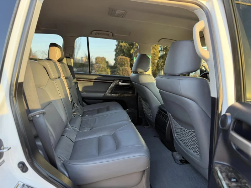 Toyota Land cruiser * * * ЛИЗНГ* * * Toyota Land cruiser 4.5 V8, снимка 16 - Автомобили и джипове - 50571289