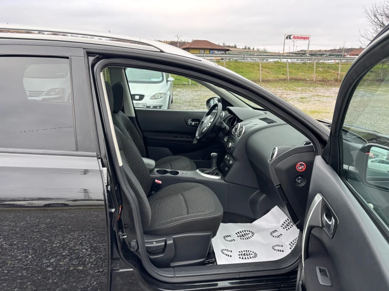 Nissan Qashqai 1.6, снимка 8 - Автомобили и джипове - 52695299