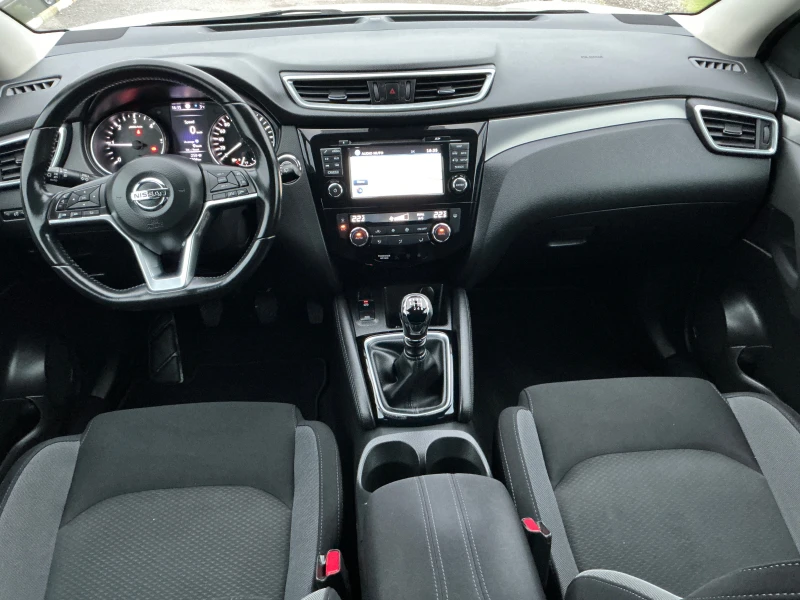 Nissan Qashqai 1.6DCI, снимка 12 - Автомобили и джипове - 52877602