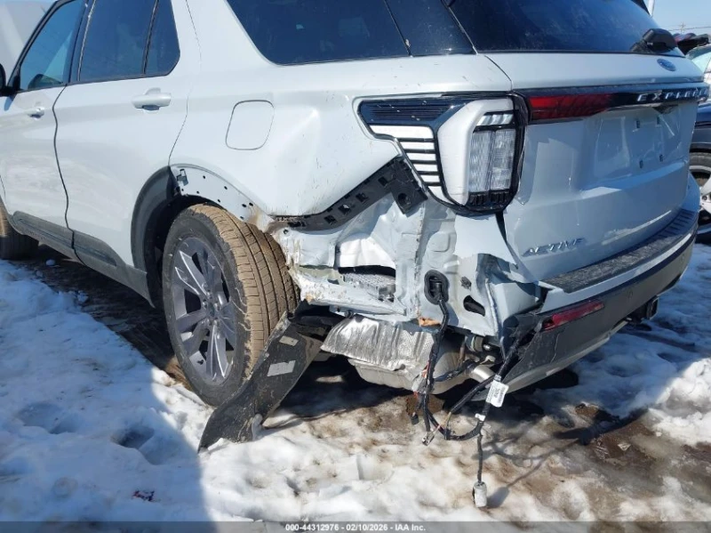 Ford Explorer 2.3l Active W/200A Pkg, снимка 6 - Автомобили и джипове - 53577076