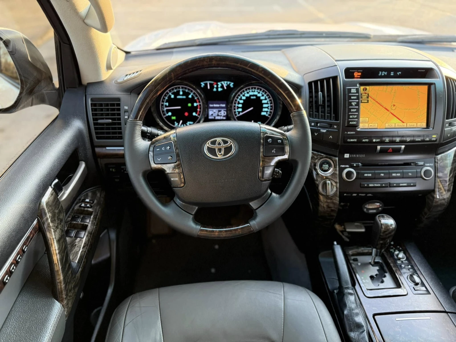Toyota Land cruiser Toyota Land cruiser 4.5 V8 - изображение 9