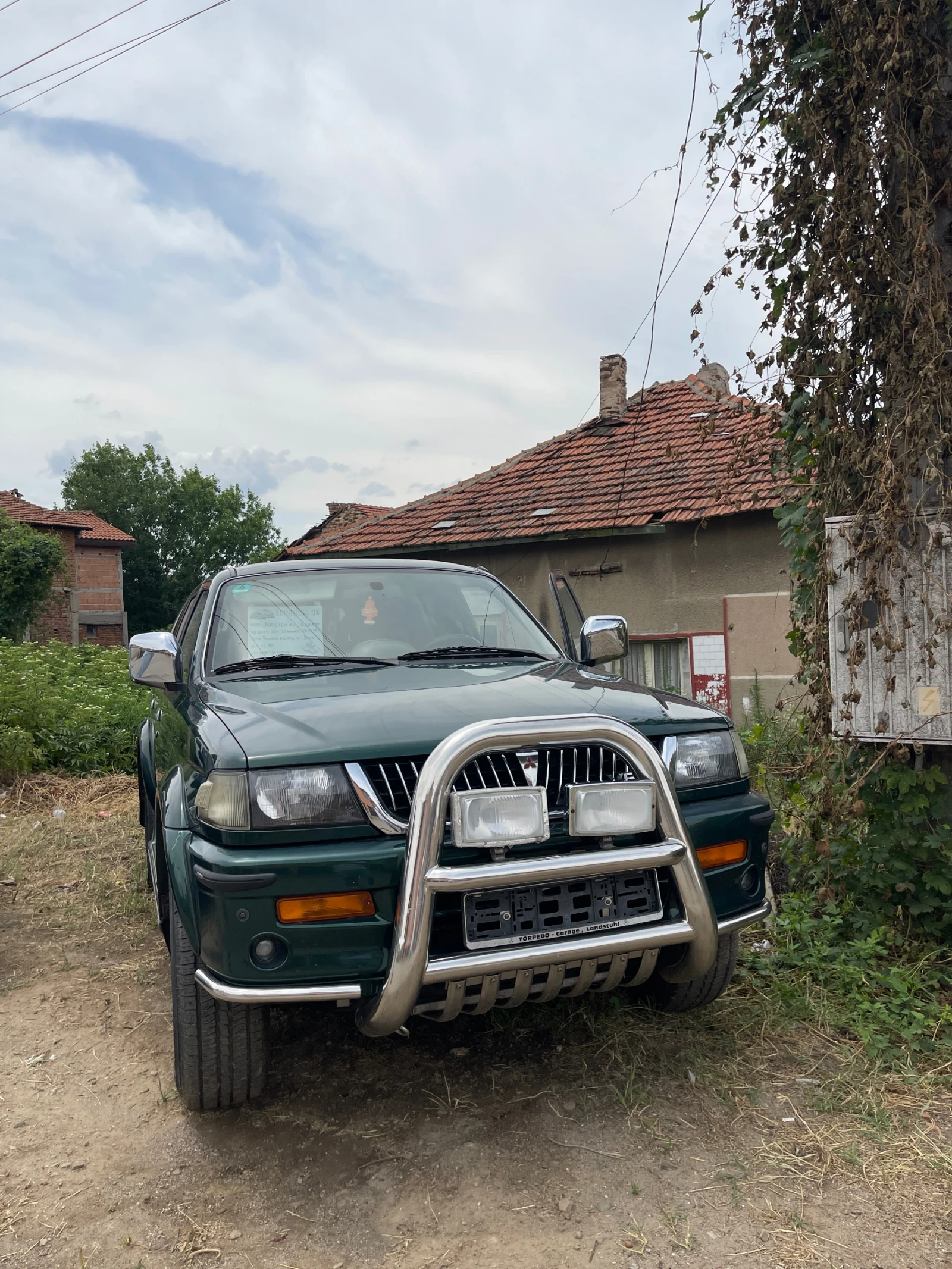 Mitsubishi Pajero sport джипа има всички екстри за модела си! кожа кремава - изображение 3