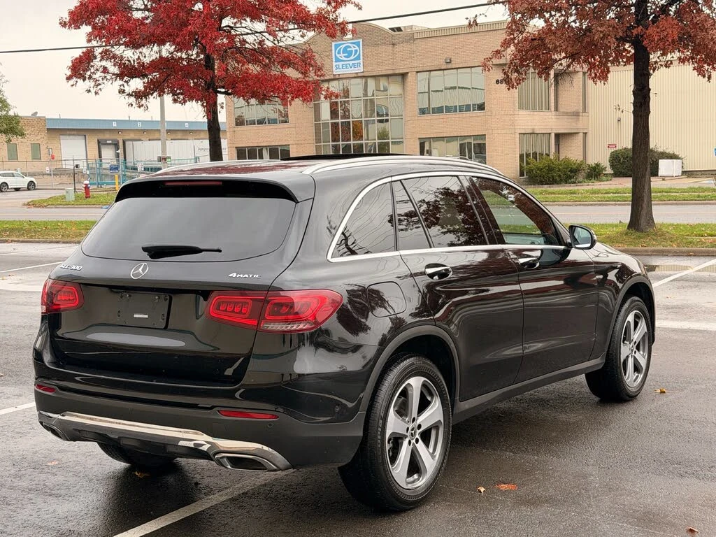 Mercedes-Benz GLC 300 4MATIC BLINDSPOT* CAM* KEYLESS* PANO*  - изображение 3