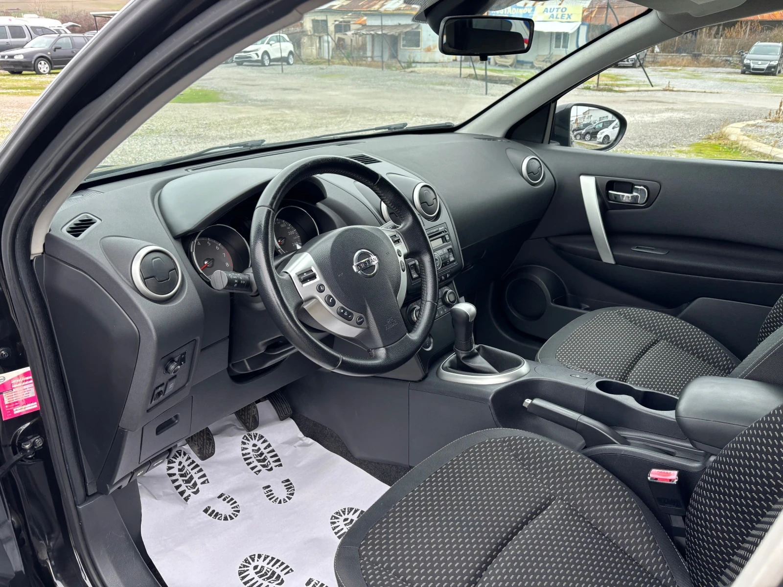 Nissan Qashqai 1.6 - изображение 7