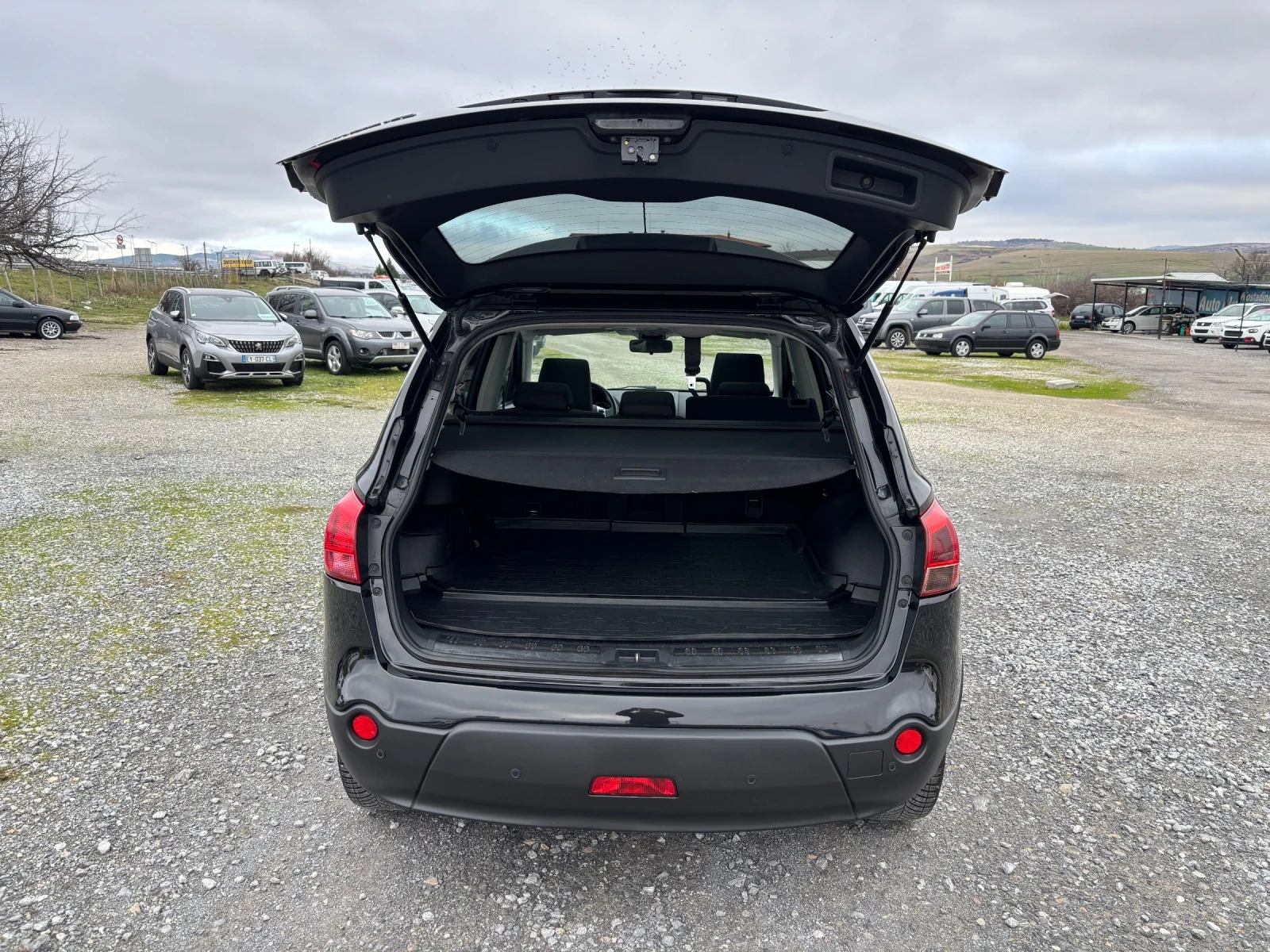 Nissan Qashqai 1.6 | Mobile.bg � ����������� 12