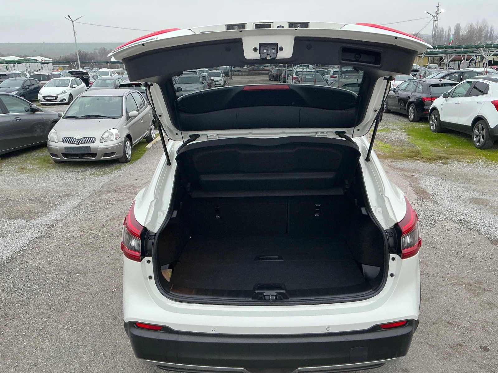 Nissan Qashqai 1.6DCI - изображение 10