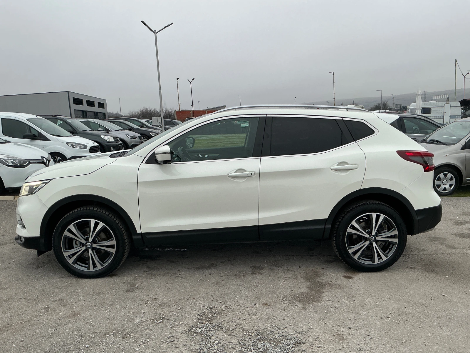 Nissan Qashqai 1.6DCI - изображение 4