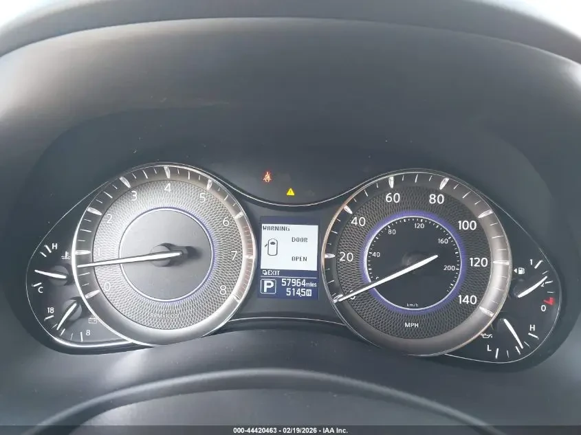 Infiniti QX80, снимка 13 - Автомобили и джипове - 53889924