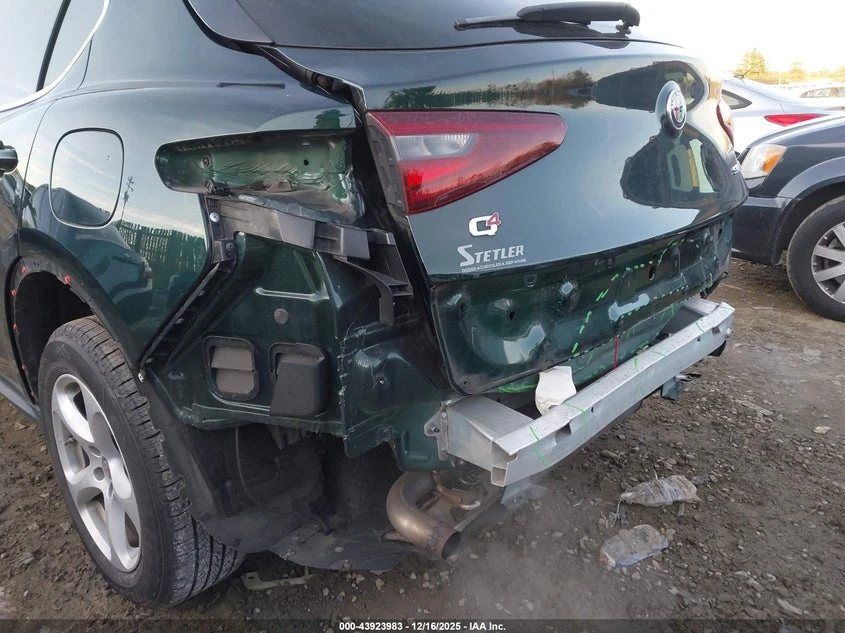 Alfa Romeo Stelvio 2.0l Awd, снимка 6 - Автомобили и джипове - 53907215