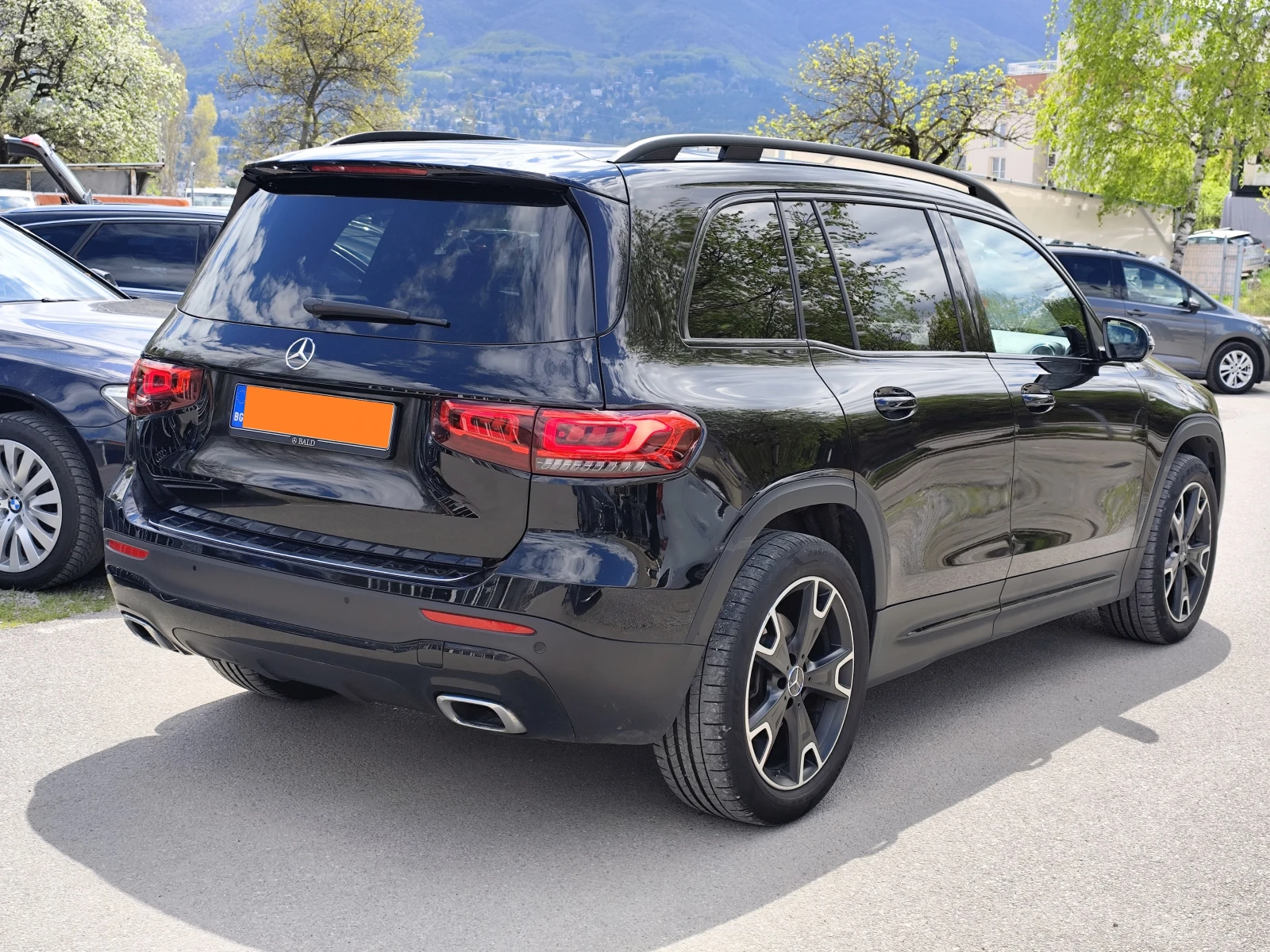 Mercedes-Benz GLB 220 D* АВТОМАТИК* LED* HEAD UP* , снимка 4 - Автомобили и джипове - 54292642