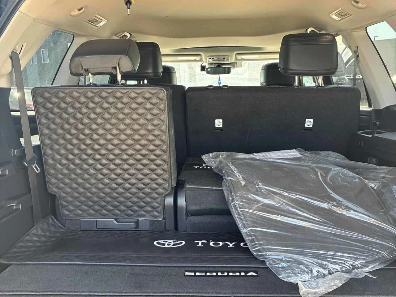 Toyota Sequoia TRD Off Road / ФИКСИРАНА ЦЕНА /АВТОКРЕДИТ, снимка 10 - Автомобили и джипове - 54711733