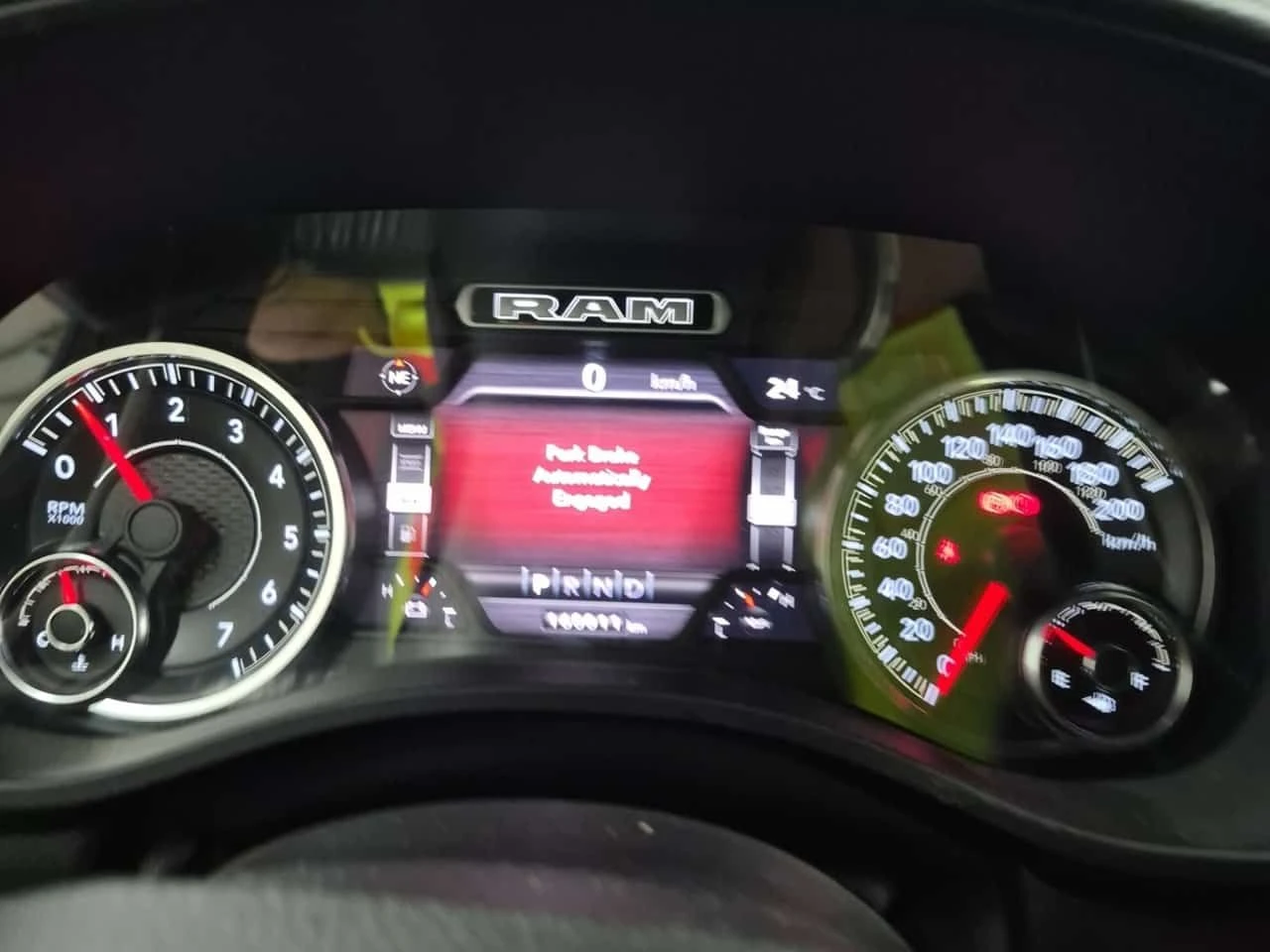 Dodge RAM 1500 * Sport * CARFAX * БЕЗ ПЪРВОНАЧАЛНА ВНОСКА, снимка 7 - Автомобили и джипове - 54830638