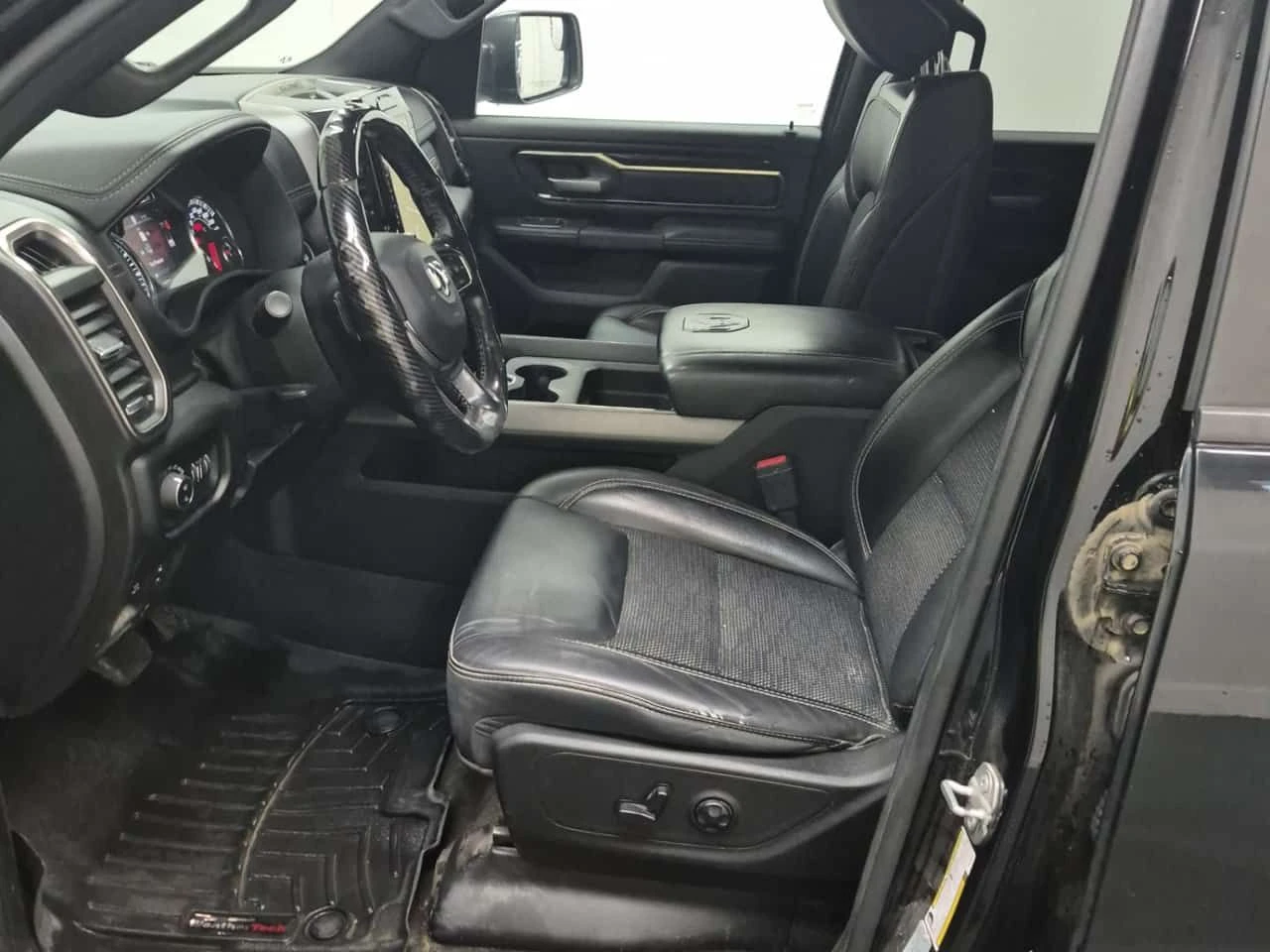 Dodge RAM 1500 * Sport * CARFAX * БЕЗ ПЪРВОНАЧАЛНА ВНОСКА, снимка 5 - Автомобили и джипове - 54830638